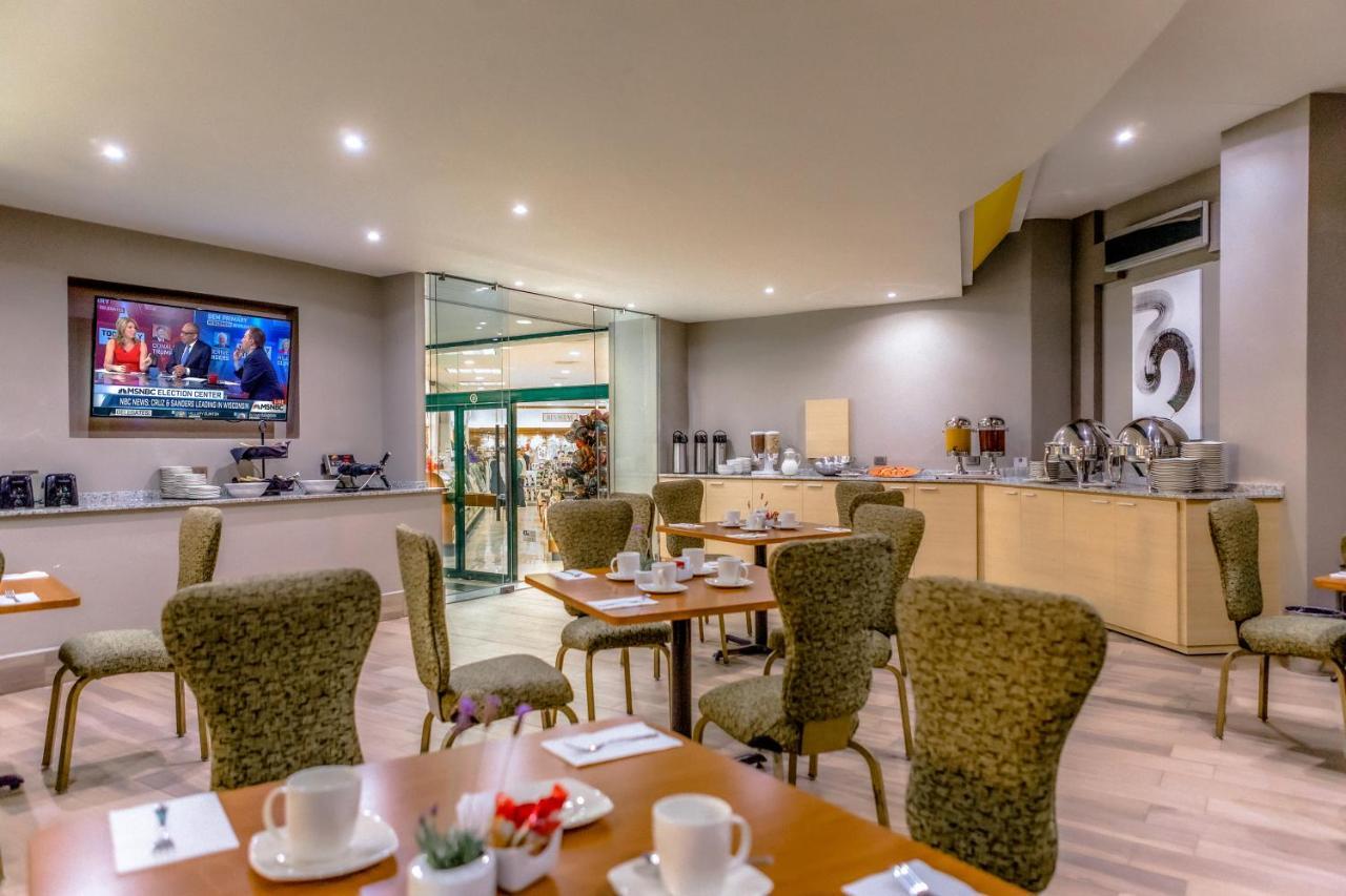La Joya Pachuca Hotel Exterior foto The lounge at the airport