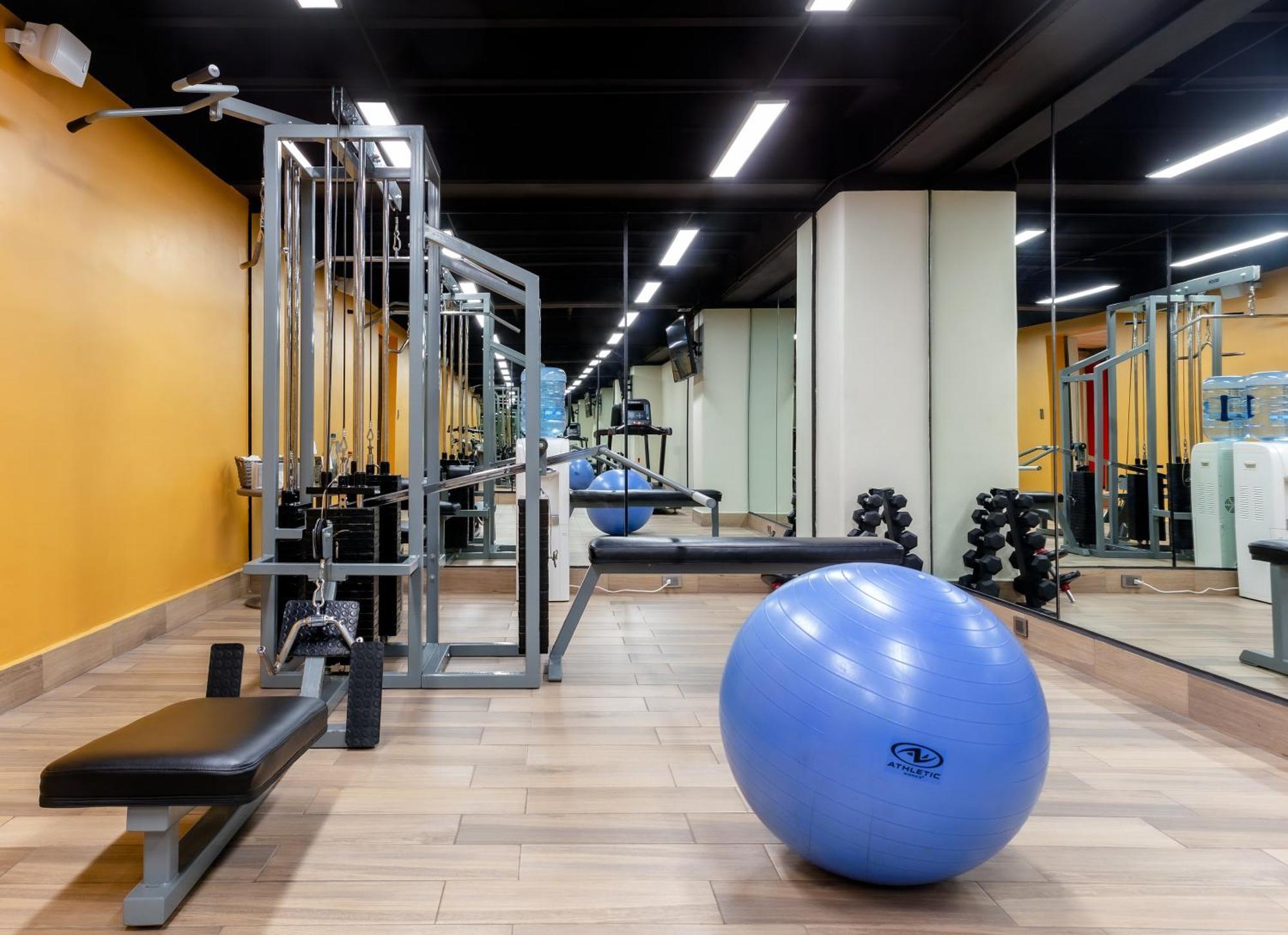 La Joya Pachuca Hotel Exterior foto The gym at the hotel