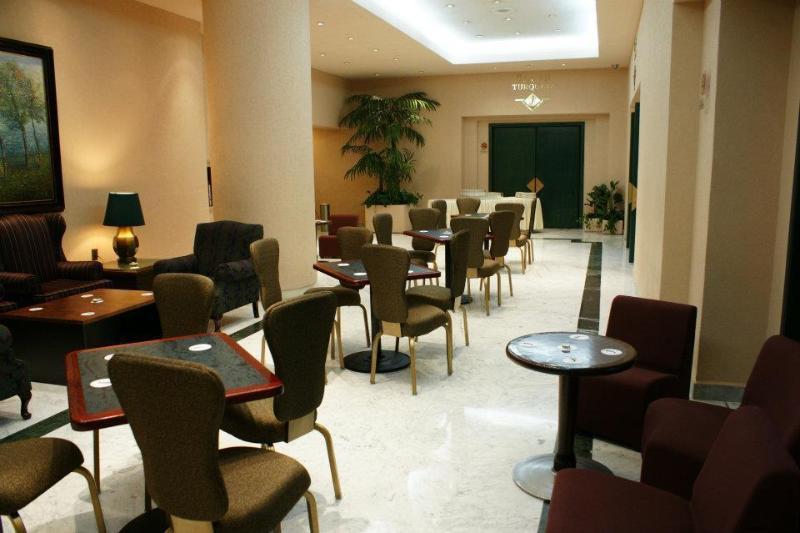 La Joya Pachuca Hotel Exterior foto The lounge at the airport
